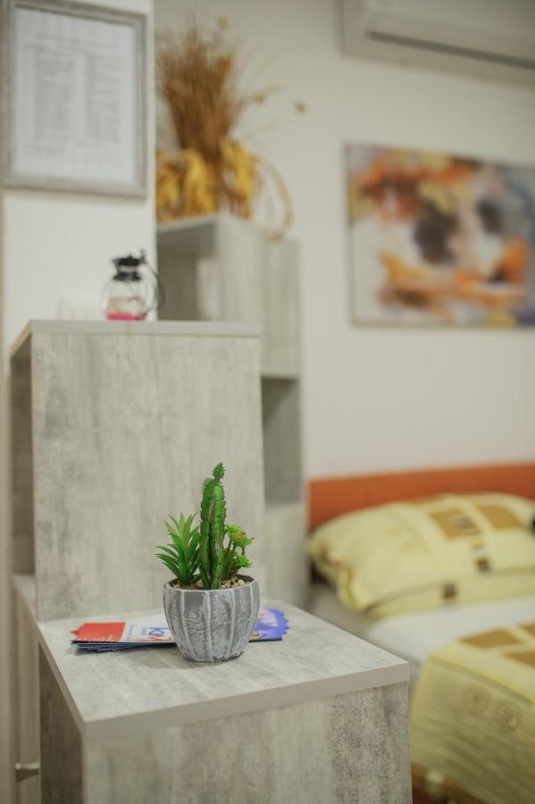 Studio Apartments Kim - Dilberovic Мостар Екстер'єр фото