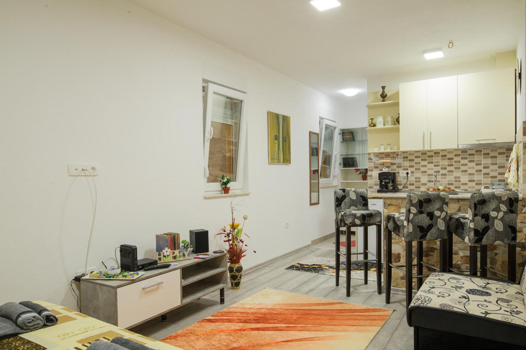 Studio Apartments Kim - Dilberovic Мостар Екстер'єр фото